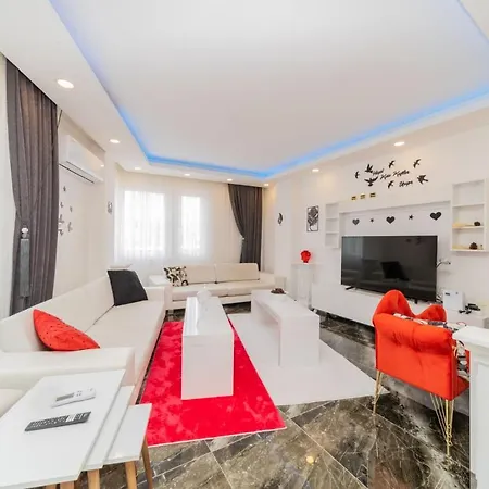 Chic Flat With Jacuzzi In * Antalya