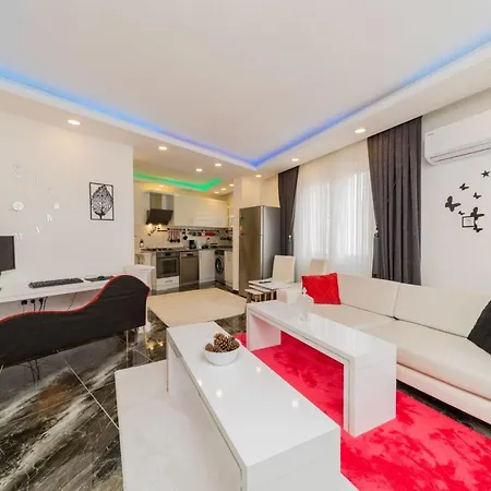 Chic Flat With Jacuzzi In Apartment