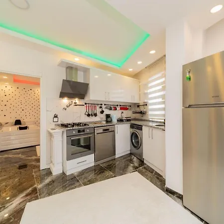 Apartment Chic Flat With Jacuzzi In Antalya