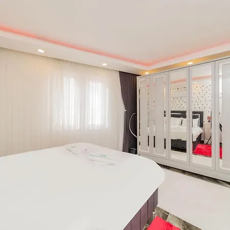 アパート Chic Flat With Jacuzzi In