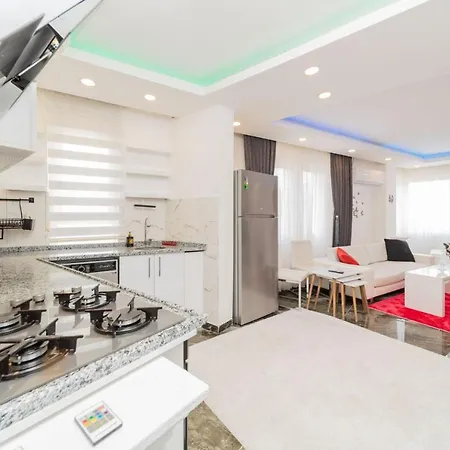 Chic Flat With Jacuzzi In *